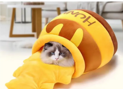 All-Season Cozy Pet Nest
